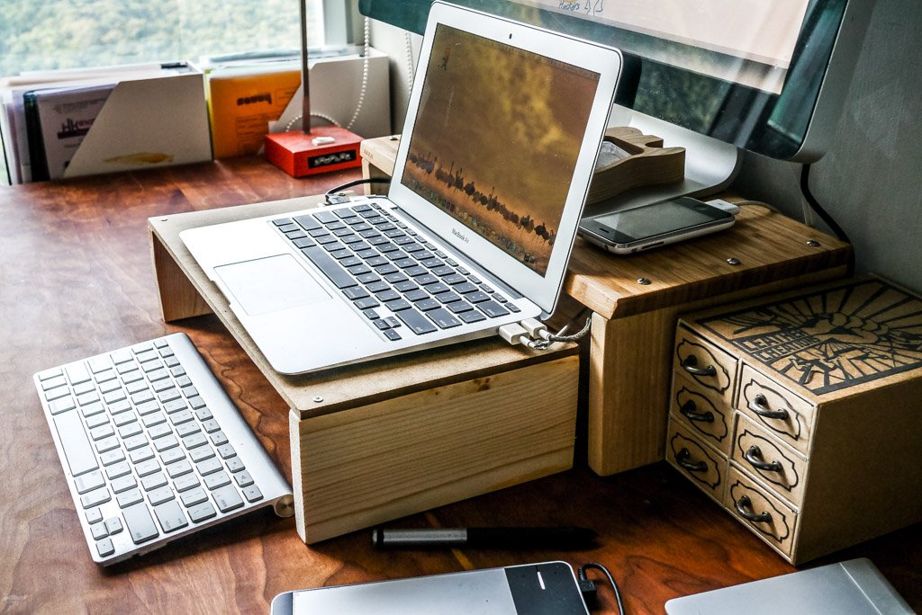 DIY-laptop-stand-14