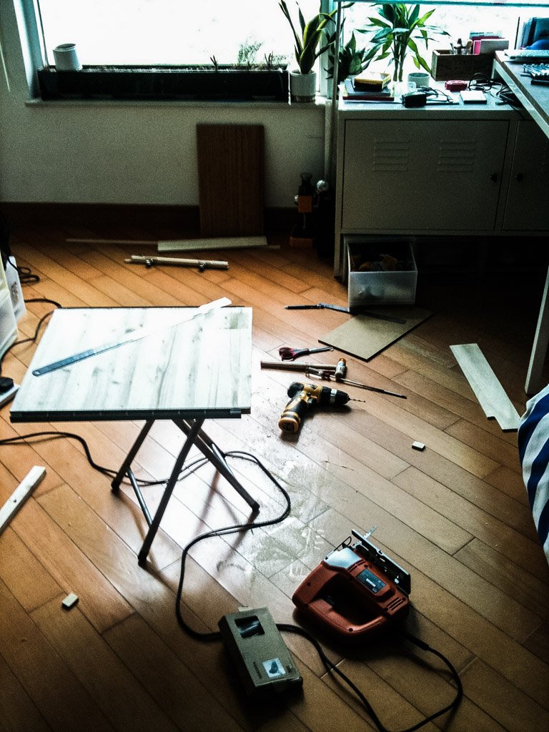 DIY-laptop-stand-2