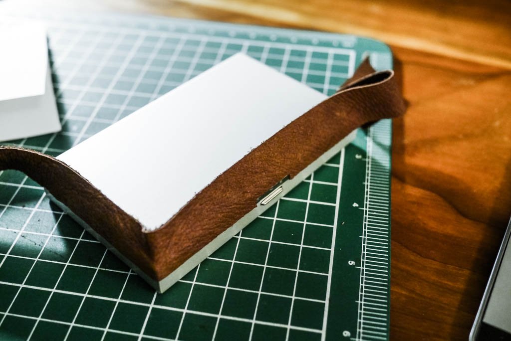 Leather-card-case-1