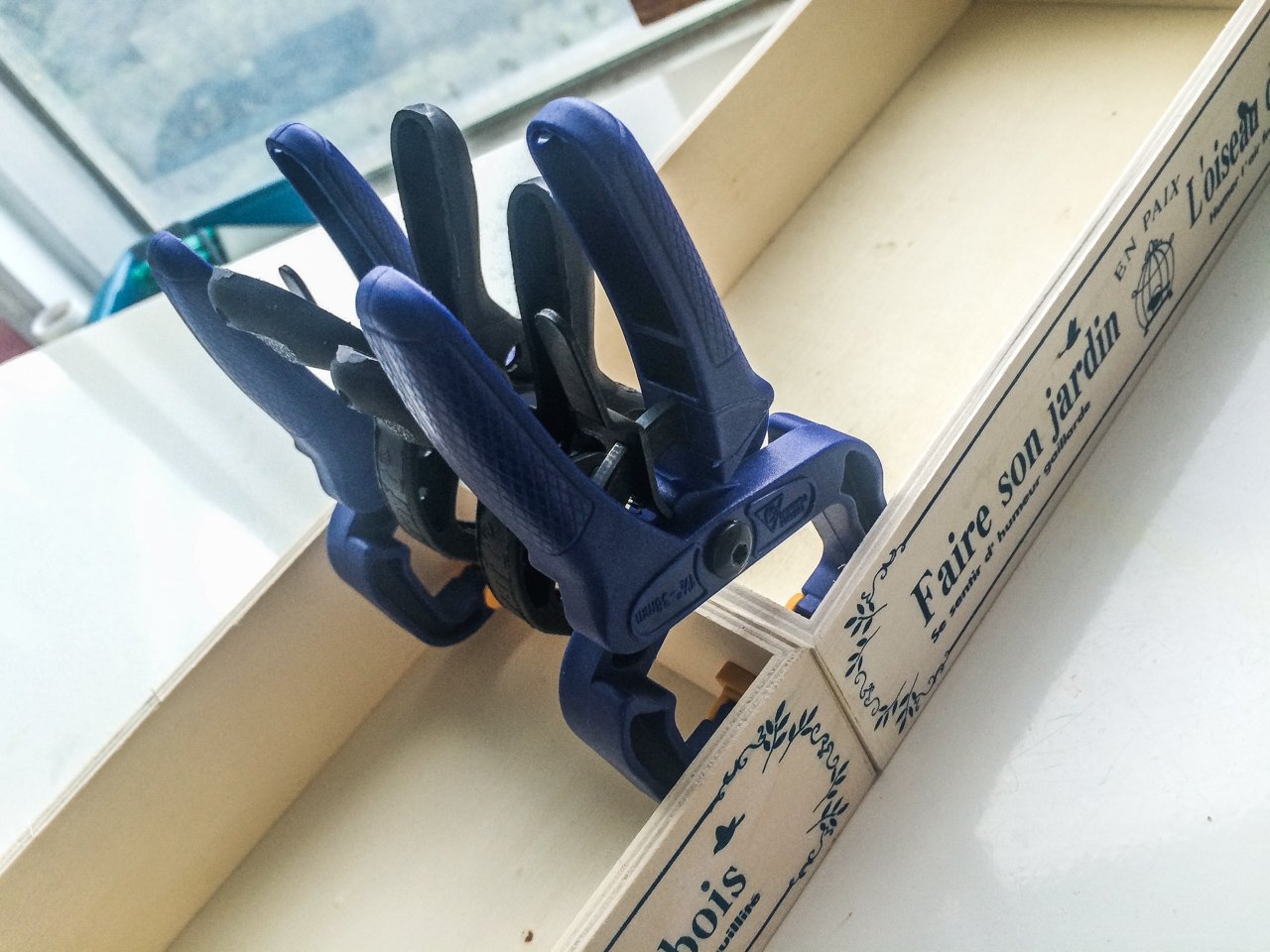  Glueing